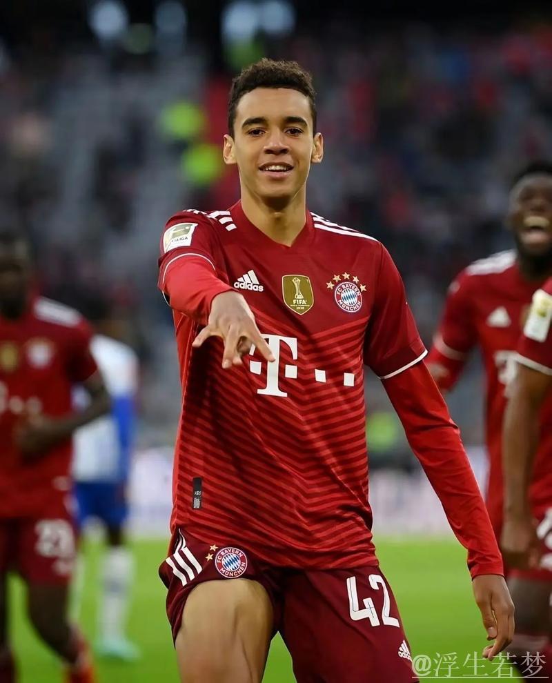 拜仁新援塔社媒:自豪加入球队,坚定支持穆西亚拉 拜仁新援塔社媒:自豪加入球队,坚定支持穆西亚拉