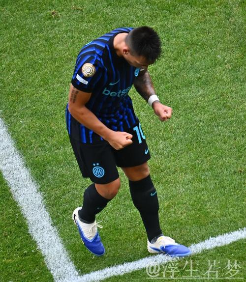 国米两大问题球员:33岁后卫空门踢飞,1米83门将表现低迷仅获5.9分 国米两大问题球员:33岁后卫空门踢飞,1米83门将表现低迷仅获5.9分