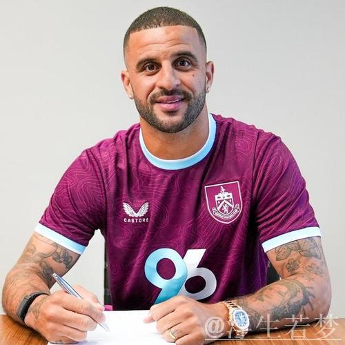 沃克重回英超！35岁老将加盟伯恩利，转会费最高500万镑