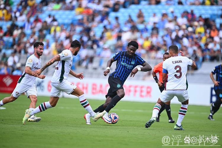 国米2-0击败亚特兰大，劳塔罗建功，巴斯托尼染红，3分优势领跑